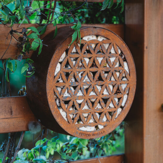 Petteri Wiimaa Insect Hotel Flower of Life-S