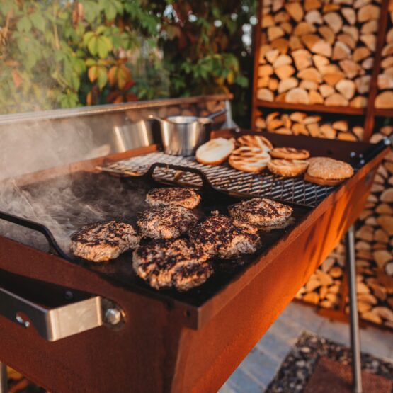 GrillSymbol Charcoal Grill Naked Chef-XXL