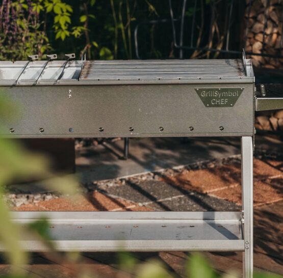 GrillSymbol Charcoal Grill Naked Chef Silver GrillSymbol Charcoal Grill Naked Chef Silver