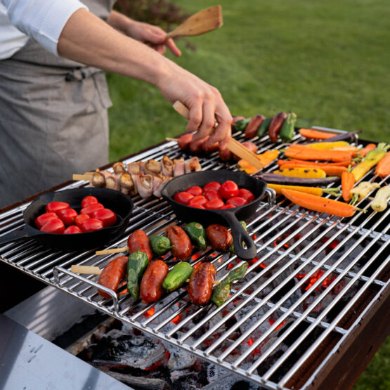 GrillSymbol Charcoal Grill Naked Chef-XXL OFFER: Extra grates included worth 450 pounds
