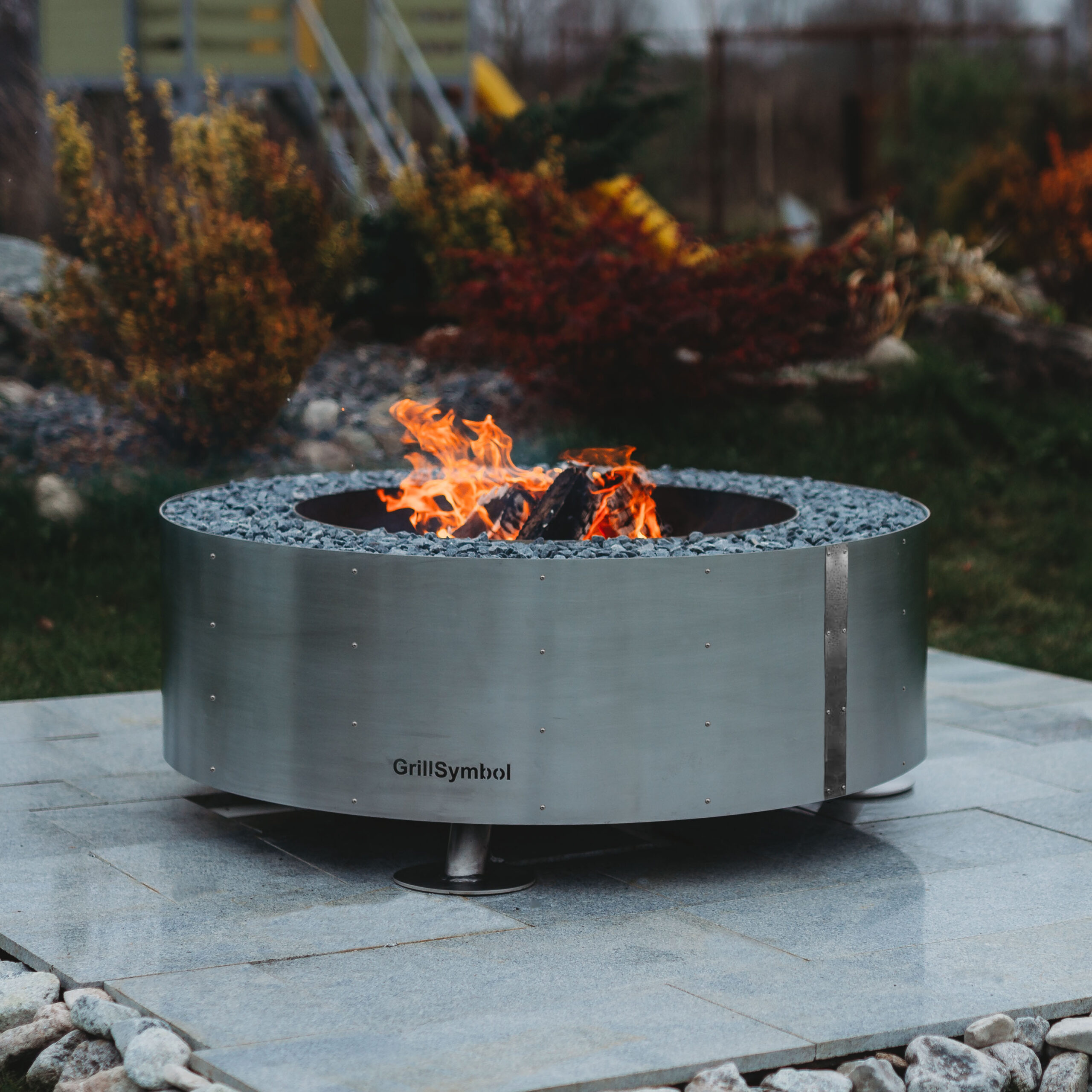 GrillSymbol Stainless Steel Fire Pit Luna Silver GrillSymbol Stainless Steel Fire Pit Luna Silver